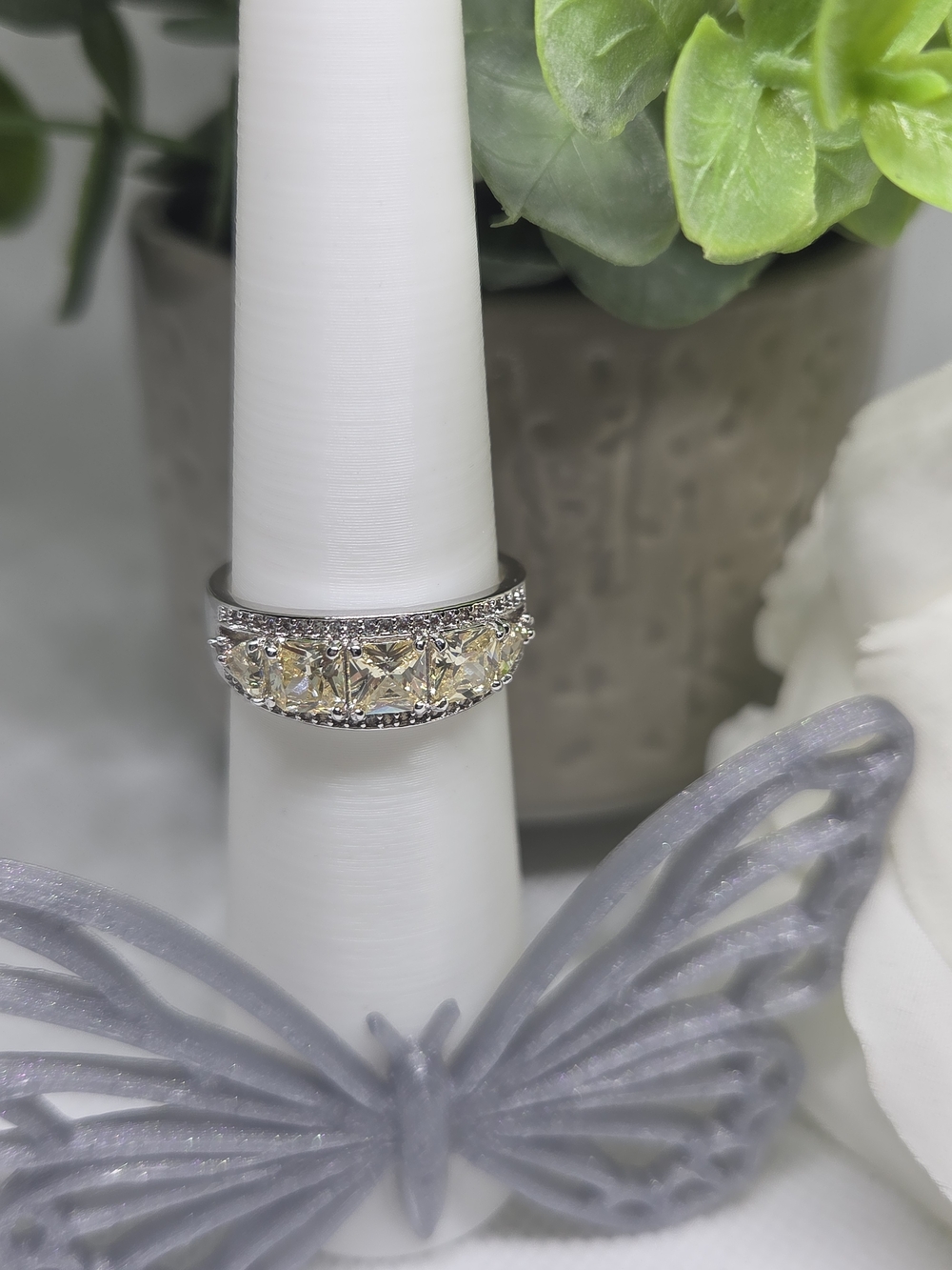 BP Lemon CZ Band Ring On Rhodium Plating